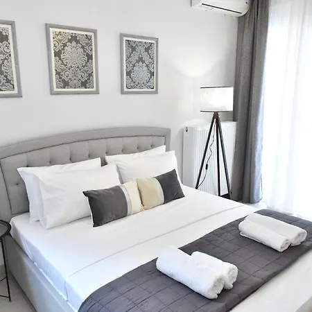 Konstantinos Apartamento *